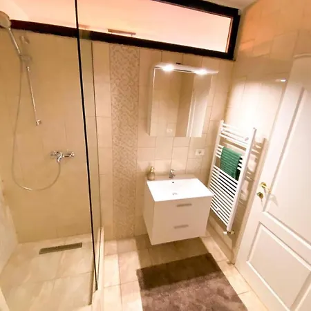 Apartment Smarald Lake Residence